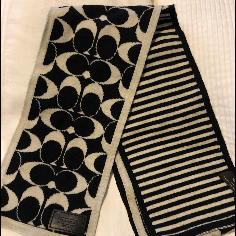 COACH Signature 100% Merino Wool Scarf